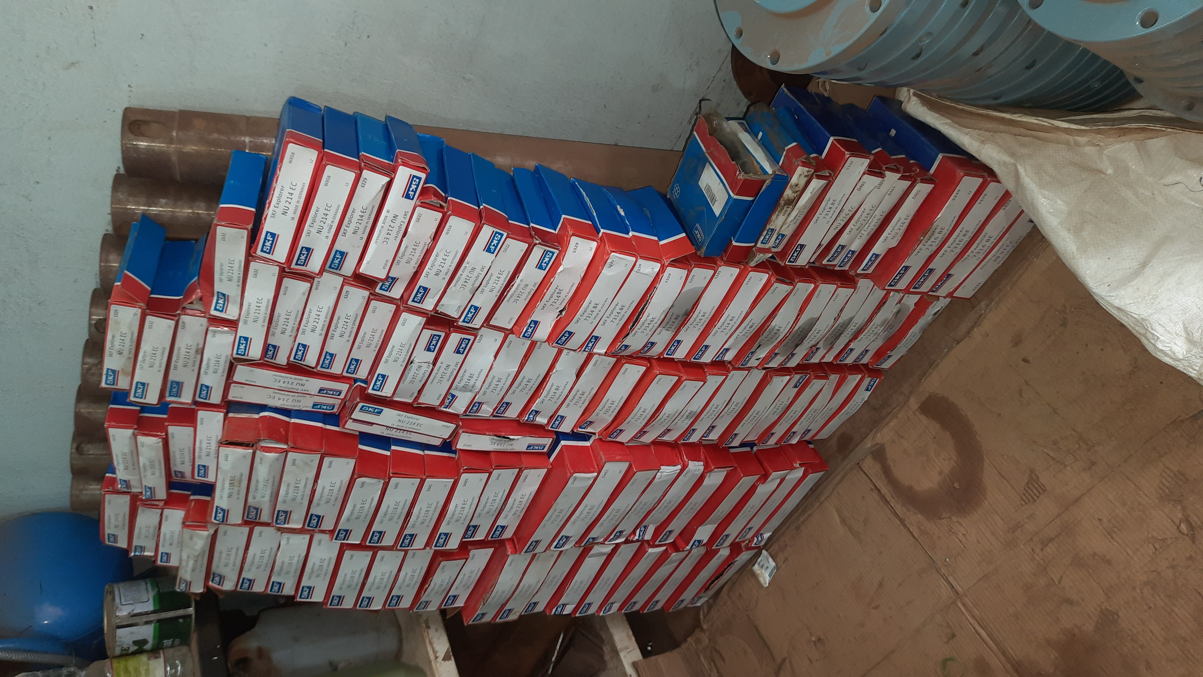 Genuine SKF Explorer bearing stock